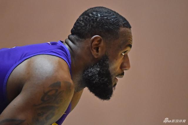 上海男篮官宣续约刘铮 上赛季荣膺本土抢断王