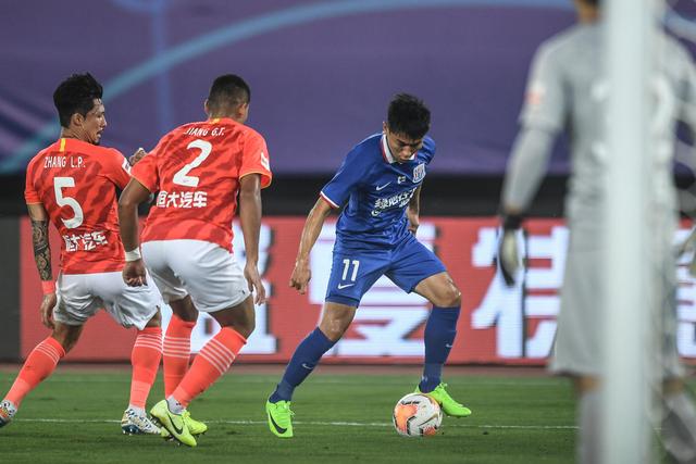 15分！周琦关键罚球率队反超 攻防状态不理想